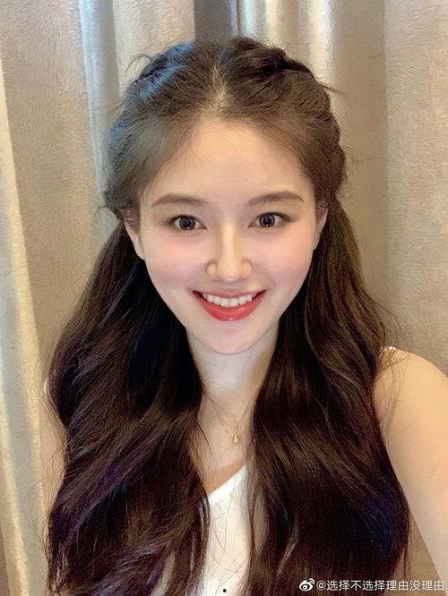 有没有吃瓜看网红视频的,揭秘网红视频的诱惑与影响 第1张 有没有吃瓜看网红视频的,揭秘网红视频的诱惑与影响 第1张